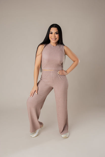 DANIELA  CONJUNTO