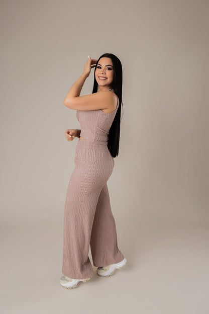 DANIELA  CONJUNTO