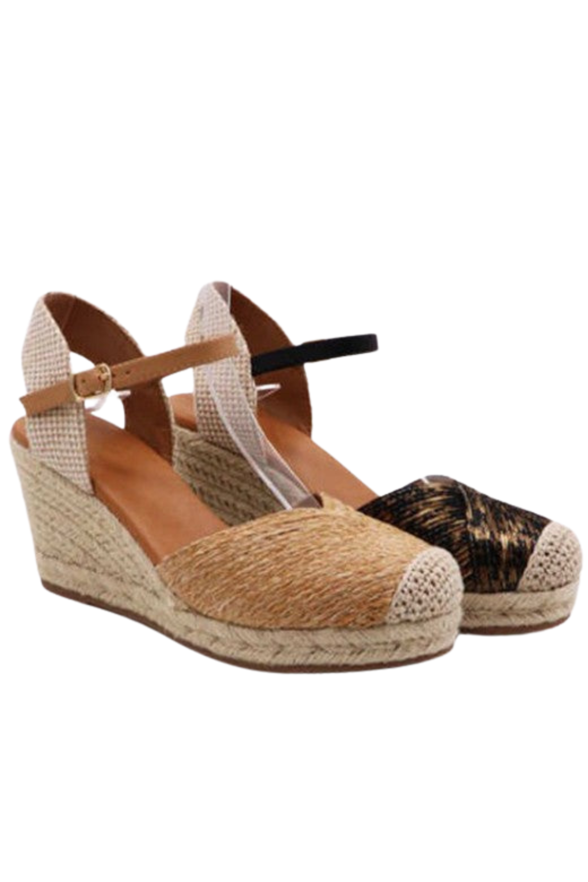 LINDA SANDAL